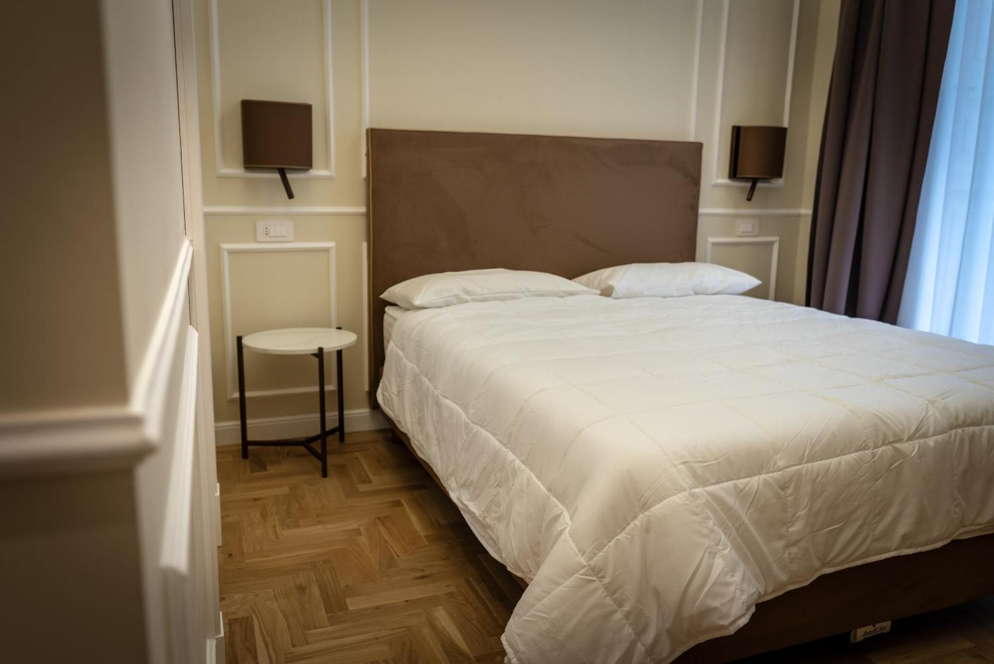 Antica Dimora Pessina Hotel Naples Exterior photo