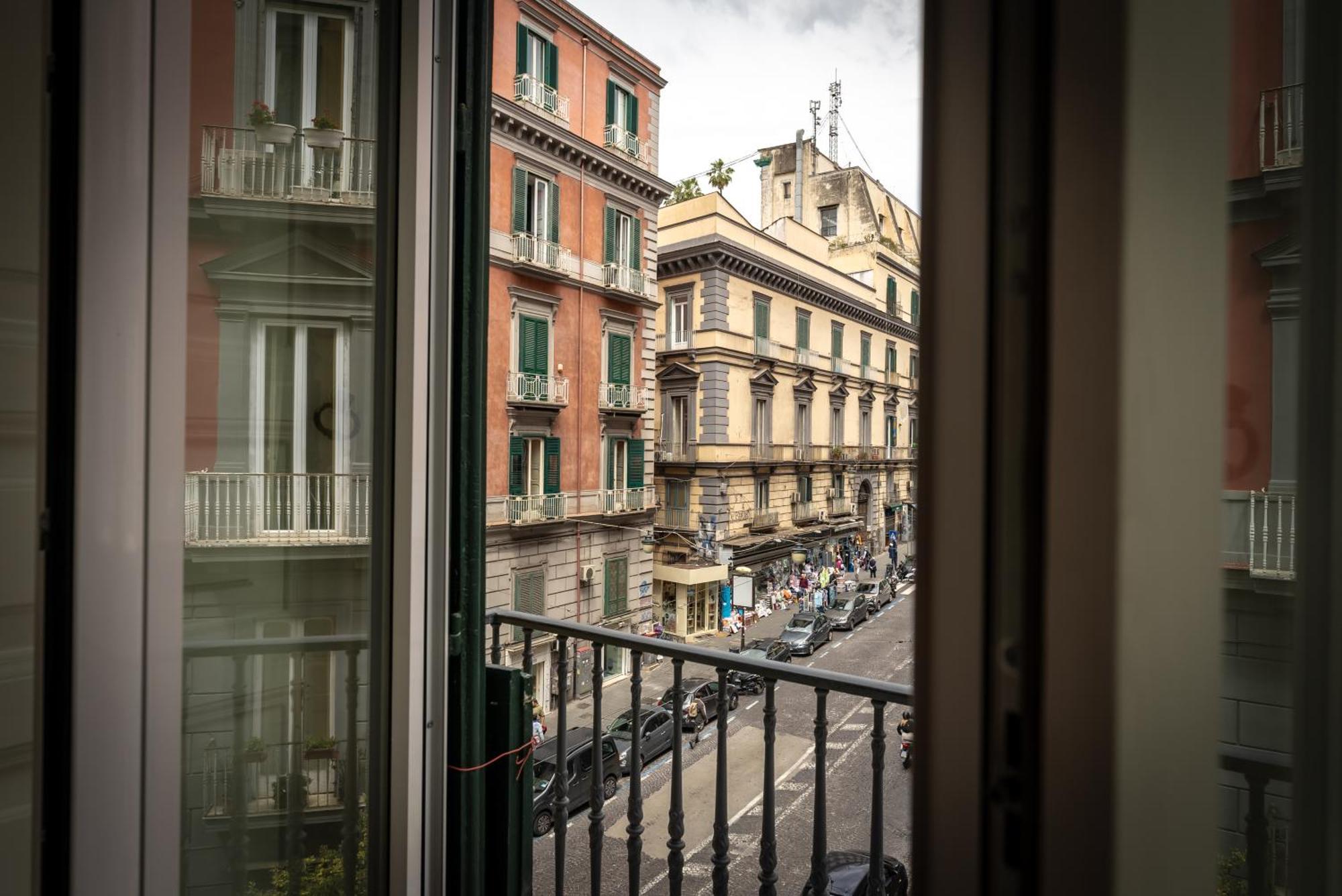 Antica Dimora Pessina Hotel Naples Exterior photo