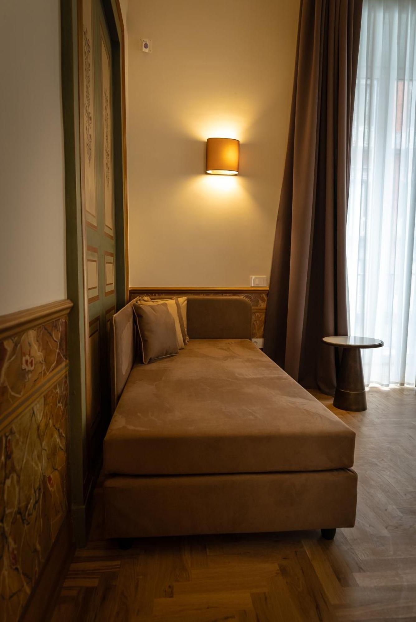 Antica Dimora Pessina Hotel Naples Exterior photo
