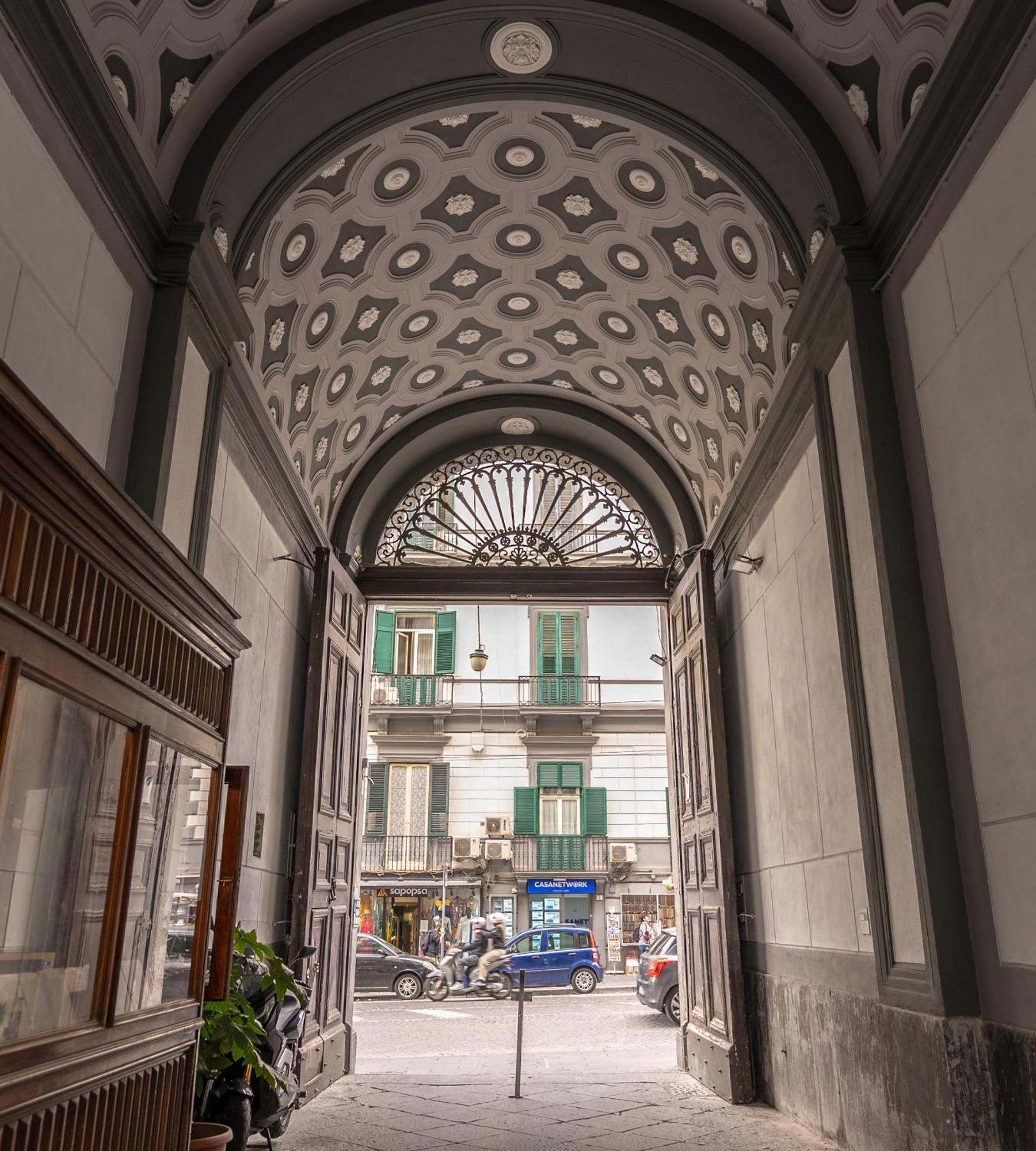 Antica Dimora Pessina Hotel Naples Exterior photo