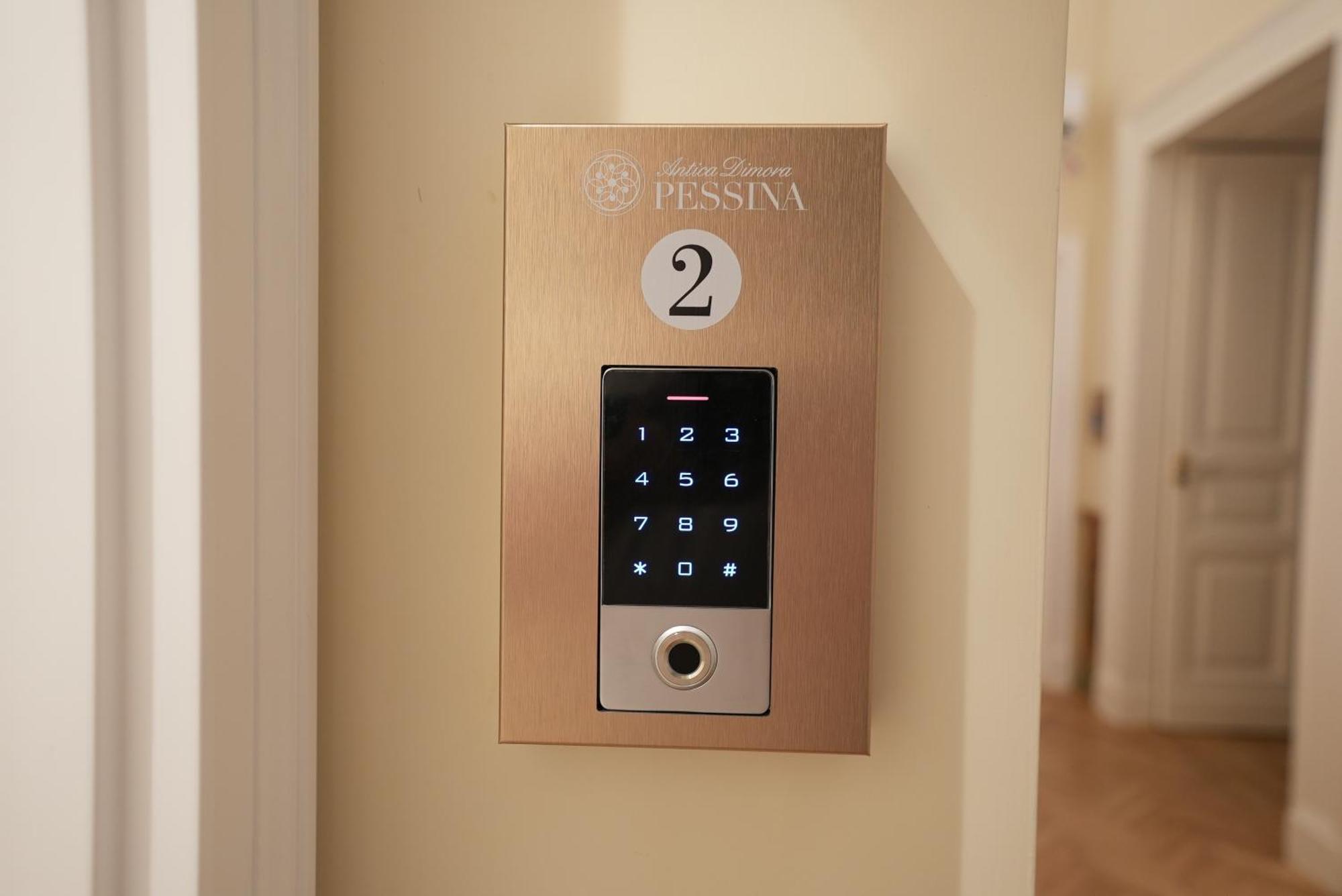 Antica Dimora Pessina Hotel Naples Exterior photo